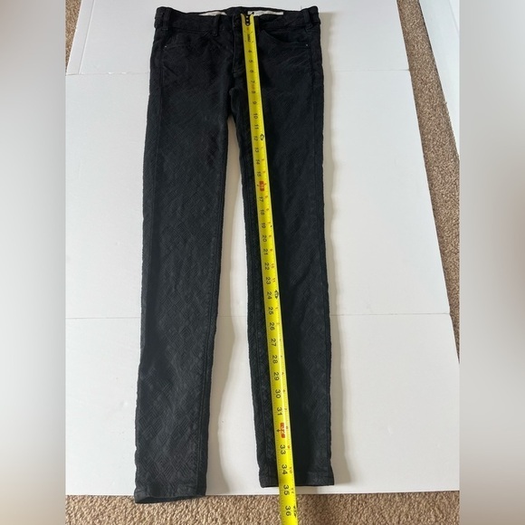 Pilcro & Letterpress Black Textured Script pants Size 24 - Picture 6 of 9